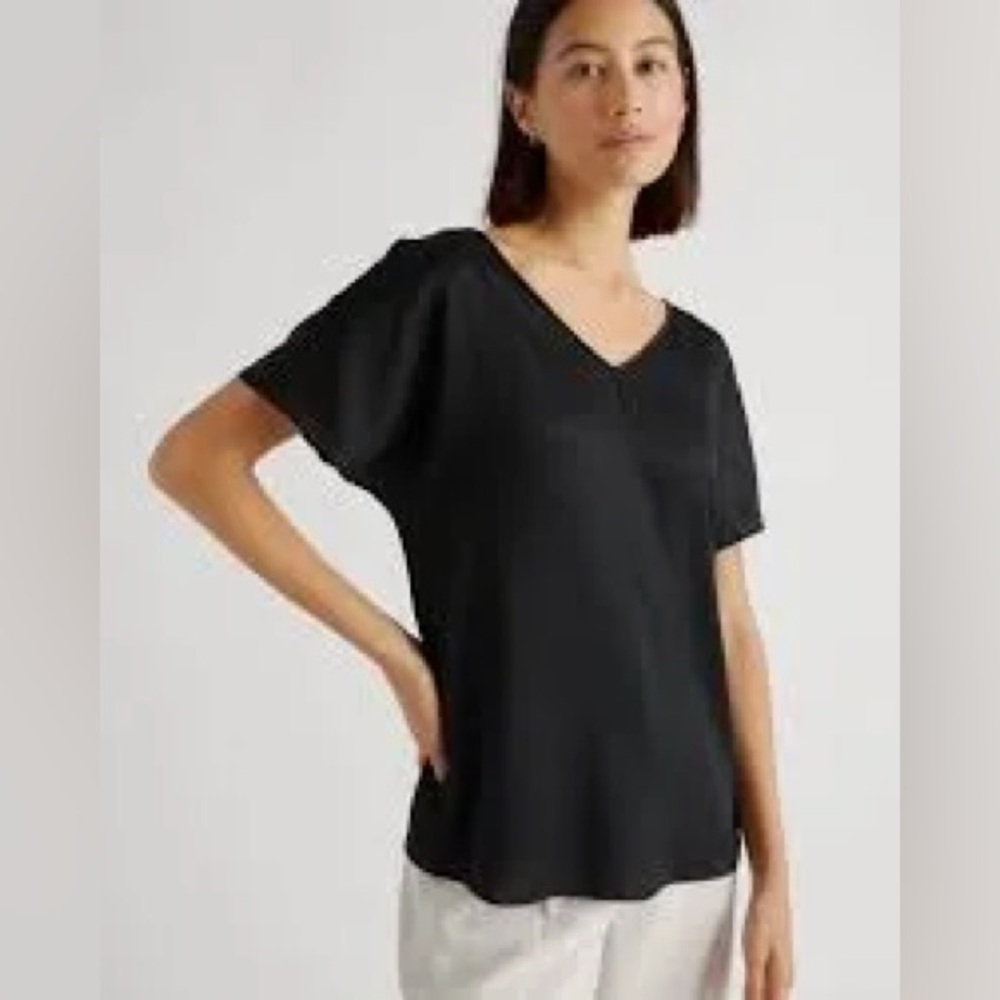 Quince Black V-Neck Short Sleeve Blouse